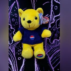 NWT Pepsi-Cola Yellow and Blue Vintage 1999 Pepsi Sweater Bean Bear